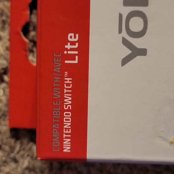 Yok Black Ergo Comfort Grip with Game Storage for Nintendo Switch Lite - Picture 2 of 5